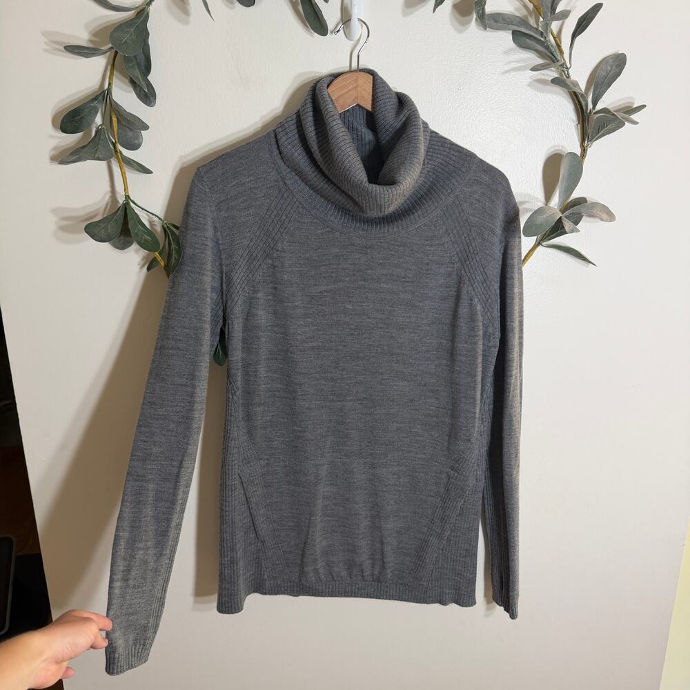 Lululemon Gray Turtleneck Sweater